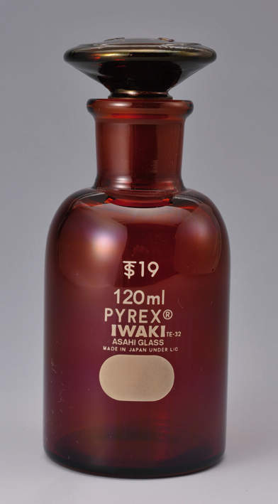 共通試薬瓶細口　茶　２５０ｍｌ|||５１５０５Ｓ－ＢＴ２５０/