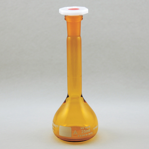容量瓶（A级,棕色）  メスフラスコ  FLASK VOLUMETRIC